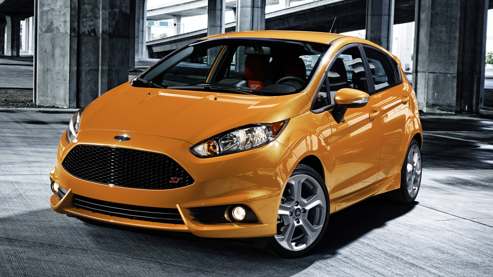 Luxury car